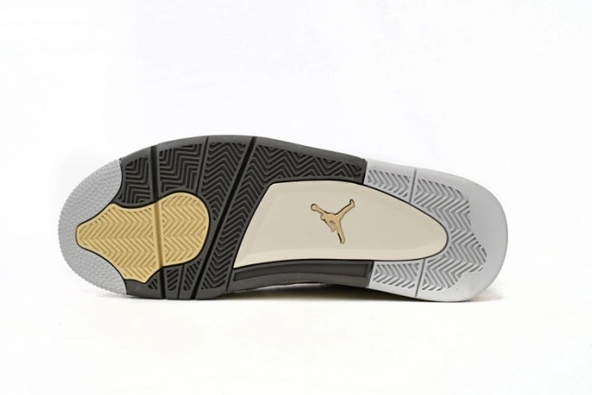Retro DV3742-021 Dust Jordan 4 Photon SE Craft 0817